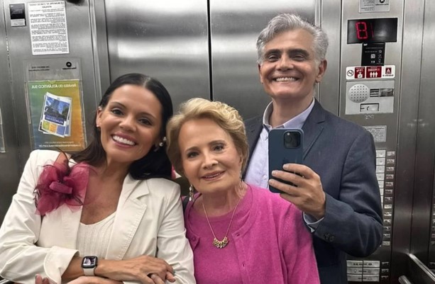 Esposa de Tarcísio Filho ao lado da sogra e do marido (Foto: Reprodução / Instagram)