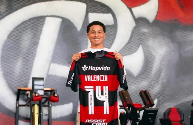 Anthony Valencia apresentado oficialmente no Flamengo.