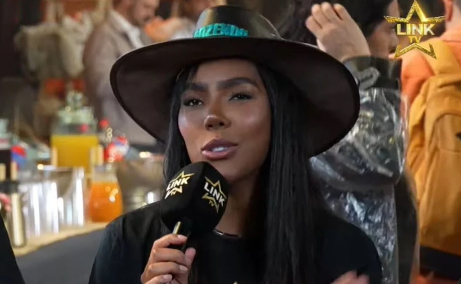 Carol Lekker foi anunciada como apresentadora da Record, pela Link TV, um dia ap&oacute;s sair do SBT.
